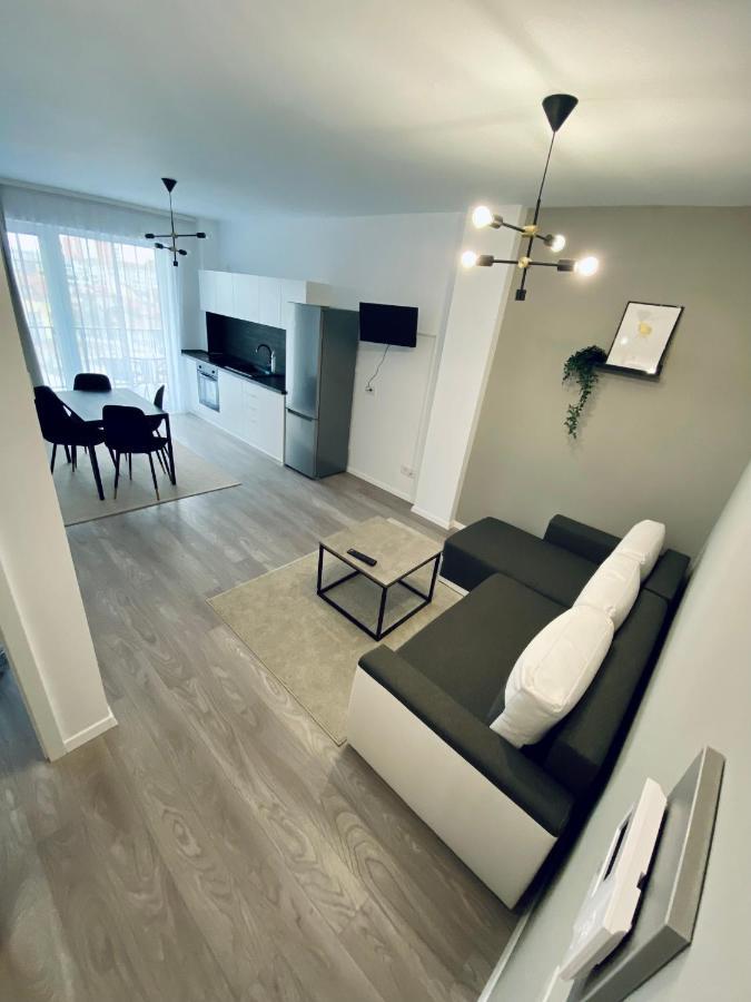 Happyhome Central Deluxe Apartments Oradea Buitenkant foto