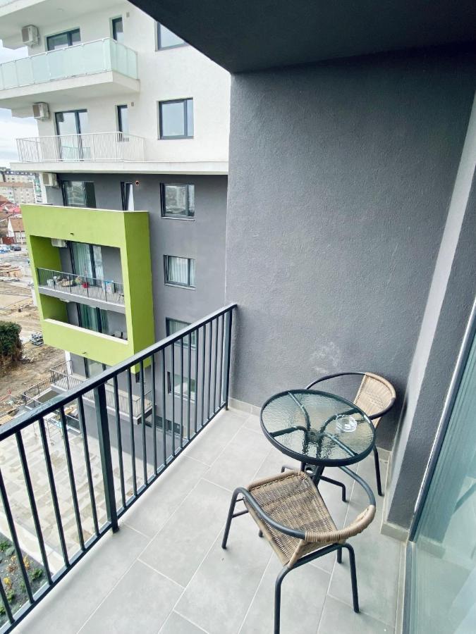 Happyhome Central Deluxe Apartments Oradea Buitenkant foto