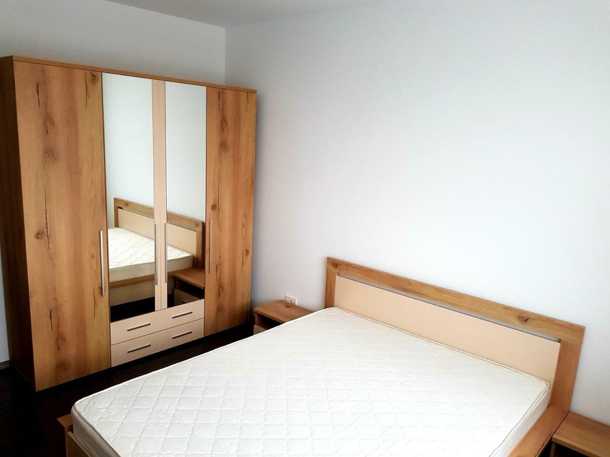 Happyhome Central Deluxe Apartments Oradea Buitenkant foto