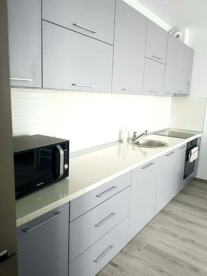 Happyhome Central Deluxe Apartments Oradea Buitenkant foto
